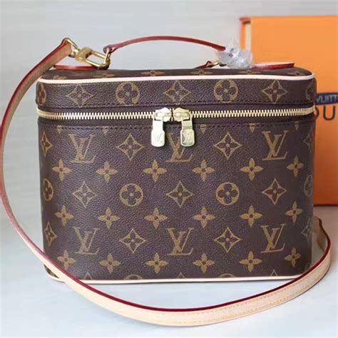 louis vuitton make up tas nice bb|Louis Vuitton nice bb bag.